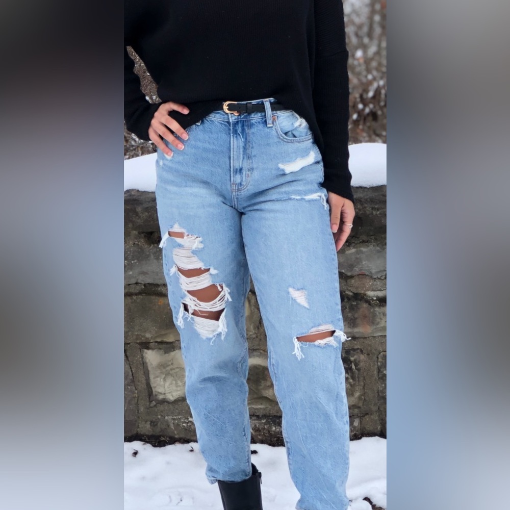American Eagle Mom Jeans